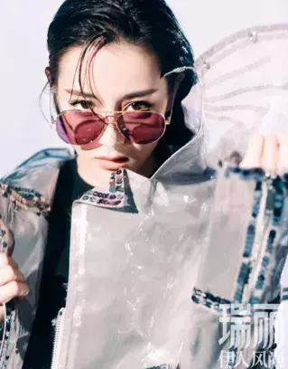 近视的明星都有哪些(有哪些明星是近视的) 明星 第4张 近视的明星都有哪些(有哪些明星是近视的) 明星 第4张