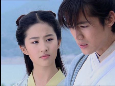 刘亦菲跟谁在一起过谈过几个男友?盘点刘亦菲的历任男友感情史