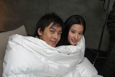 刘亦菲跟谁在一起过谈过几个男友?盘点刘亦菲的历任男友感情史