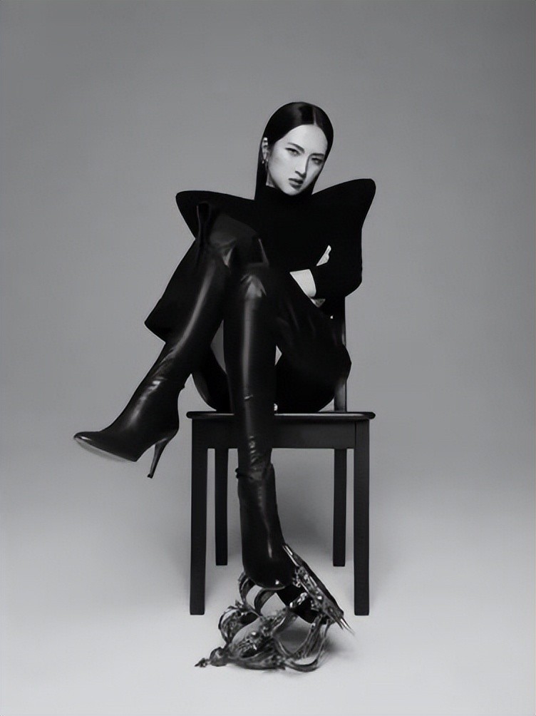 任正非三位儿女:孟晚舟轮值华为董事长,唯一的儿子却发展平平?