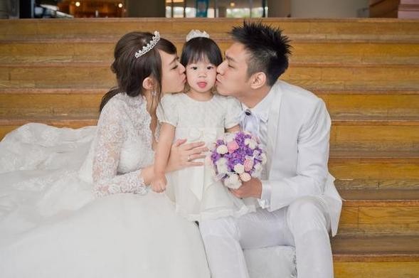 卓一婷其实是卓依婷吗(巅峰隐退被传去世卓依婷究竟去哪了)