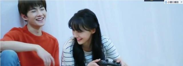 杨洋为什么不喜欢郑爽(杨洋在节目和活动中都已给了答案)