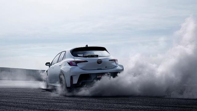 买菜车是什么意思(GR卡罗拉才是最强买菜车)