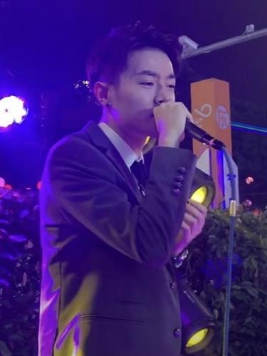 兔三岁睡粉丝这件事是真的吗 各城市路演吸粉百万