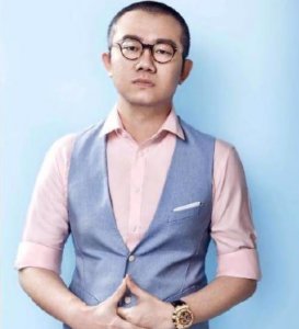 ​涂磊资料，涂磊咨询一次多少钱(涂磊出场费多少钱)