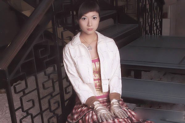 吉雪萍生三胎 老公乌树德偷腥引导女儿身材不佳