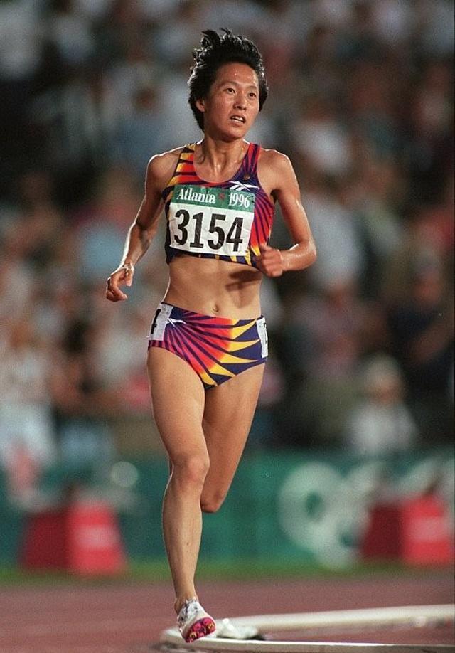 博尔特400米跑步世界纪录是多少(田径史上世界纪录的七次飞跃)(5)