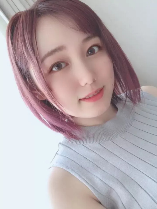 胸围快赶上身高的田中瞳美图分享,上围实在是太BUG!