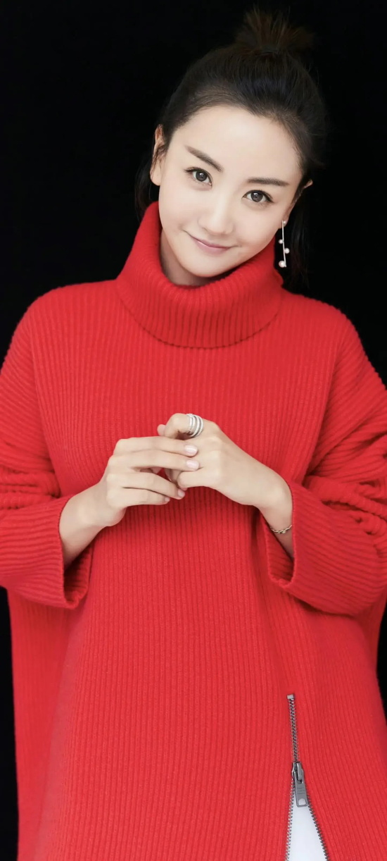 最懒的实力派演员:杨蓉的高清礼服写真合集