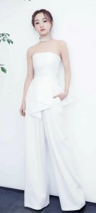 ​最懒的实力派演员：杨蓉的高清礼服写真合集