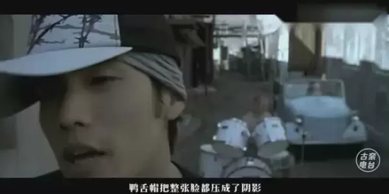 周杰伦出道时间几月几号(周杰伦出道具体时间)