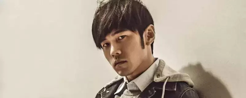 周杰伦出道时间几月几号(周杰伦出道具体时间)