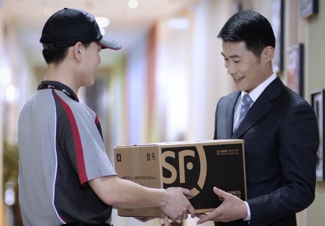 顺丰小哥被打王卫为员工出头结果,打顺丰快递事件后续